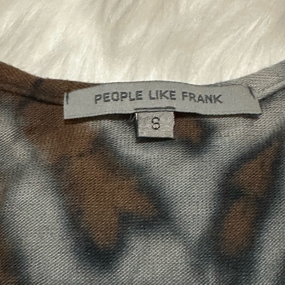 People Like Frank Sleeveless Top - Picture 3 of 3